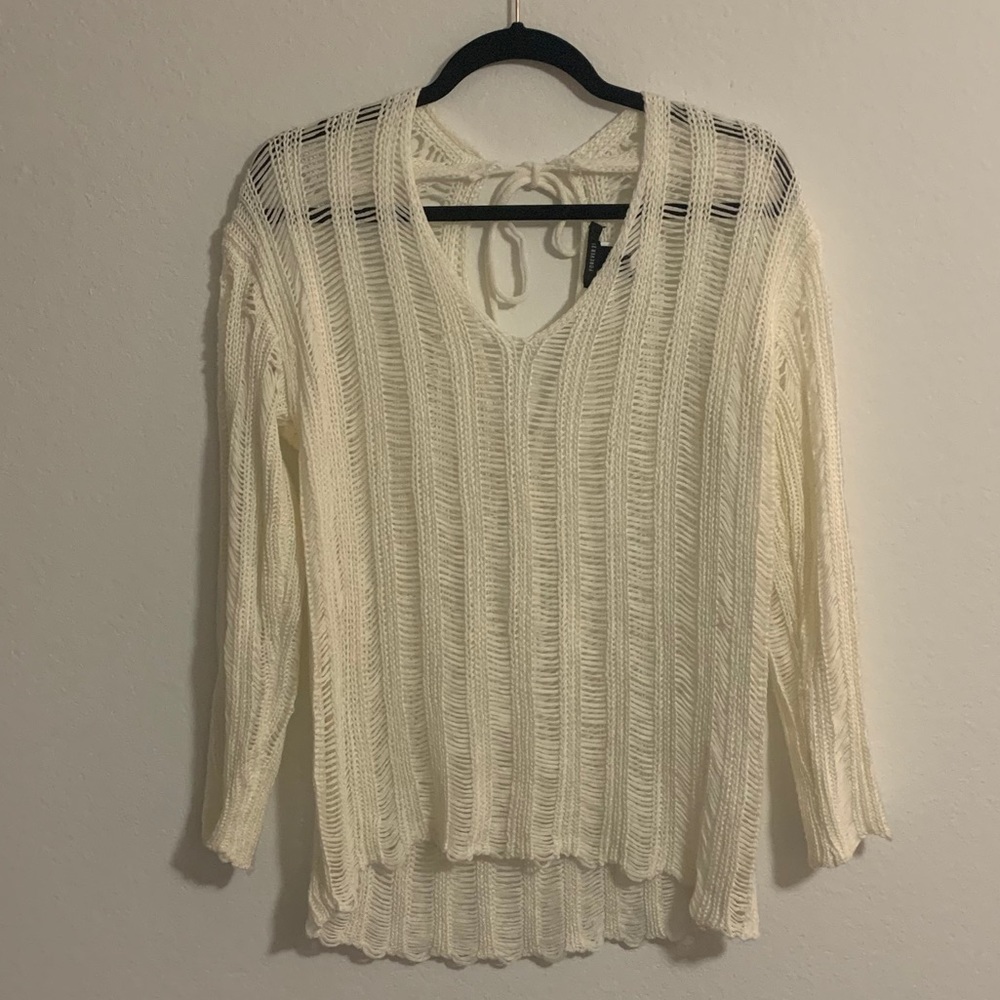 NEVER WORN - White Forever21 Sweater